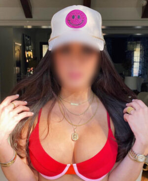 Housewife Escorts in Mehdipatnam Near Oyo Flagship Goldhorn Hotels Mehdipatnam Near Snt Ann's College Hyderabad